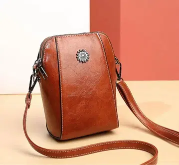 브라운 가죽 숄더백