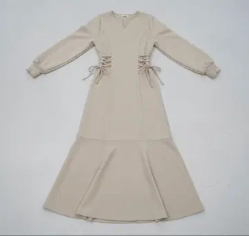 CENEA 키넥 속기모 레이스업 원피스