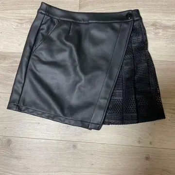 블랙 가죽 레이스 미니 스커트 M