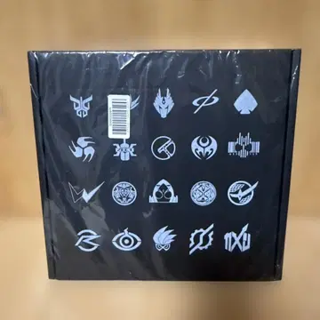 헤이세이 가면라이더 20 작품 기념 베스트 수량 한정 생산반