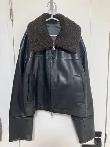 SHIPS 보아 카라 부착 가죽 자켓