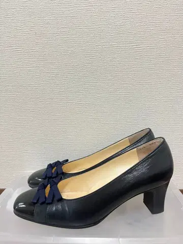 미하마 네이비 가죽 펌프스