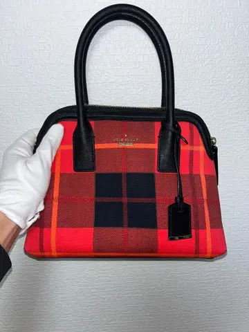 체크 무늬 핸드백