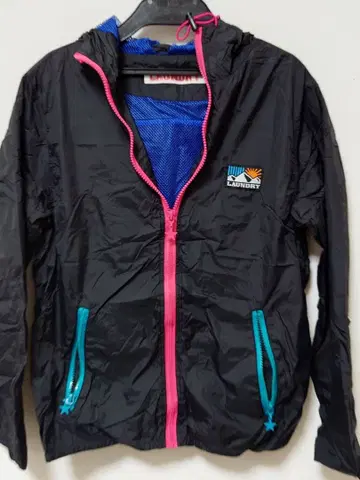 LAUNDRY 블랙 패커블 나일론 자켓