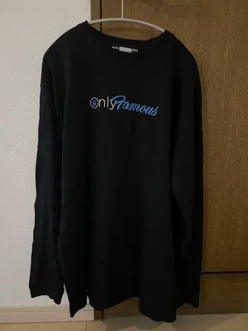 WORLD wide FAMOUS 롱T