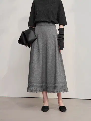 롱 스커트 겨울 모임이나 데이트에 최적 성숙/러블리 코디에 딱