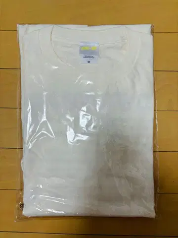 [ 미사용 ] 무대 [ 138억년 미만 ] 롱T셔츠 화이트 M사이즈