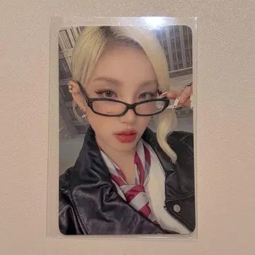 아이들 우기 YUQI 한국 EVERLINE 럭키 드로우 트레이딩 카드 1