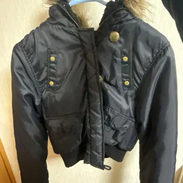 퍼 후드 크롭 자켓 블랙