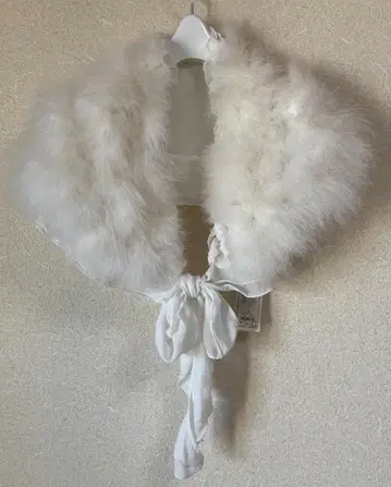 [ 미사용 새상품 ] 케티 ketty 파티 결혼식용 페더 볼레로 택 포함