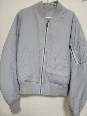 그레이 MA-1 다운 MUJILab