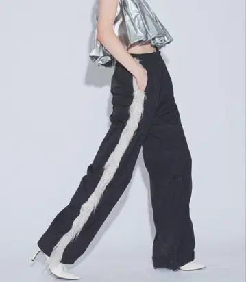 yae 야에 인조 모피 라인 팬츠