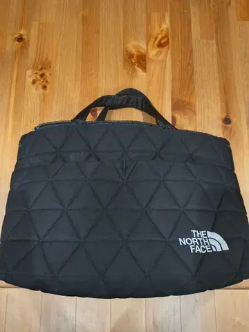 THE NORTH FACE 퀼팅 백 블랙