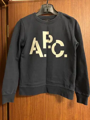 A.P.C. 네이비 트레이닝복 맨투맨 XS