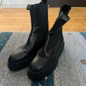 ZARA 사이드 고어 가죽 부츠 블랙 36