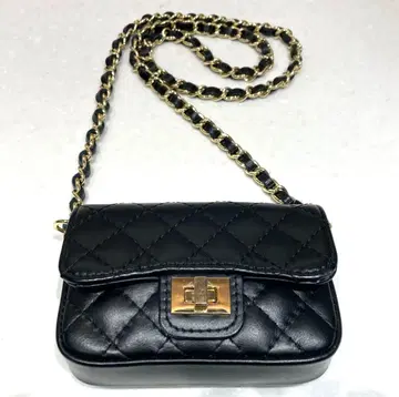 미사용 새상품 오렌티 퀼팅 체인 미니백 천연 가죽 블랙