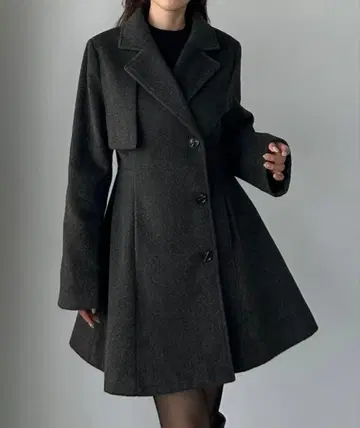 Louere 미들 기장 허리 쉐이프 플레어 코트