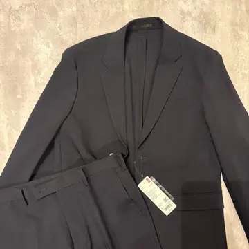 [ 미사용 ] UNIQLO 감동 자켓 팬츠 셋업
