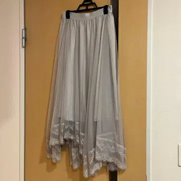 릴리 브라운 샤샤 스커트