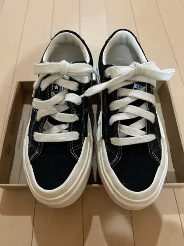 CONVERSE ALL STAR 블랙 스니커즈