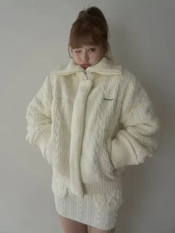 Mary 퀼팅 니트 재킷 아이보리