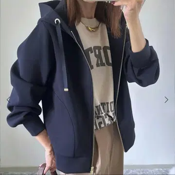 엠마 테일러 종이상자 집업 후드티 네이비