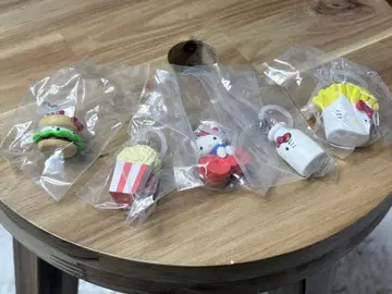 헬로키티 아메리칸 디자인 메지루시 컴프 세트