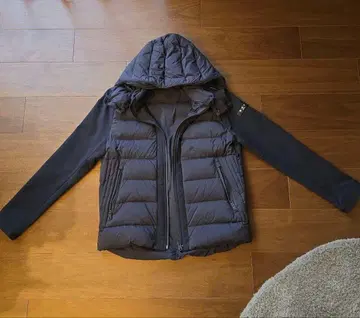 새상품급 TATRAS 다크 그레이 후드 부착 하이브리드 다운 자켓