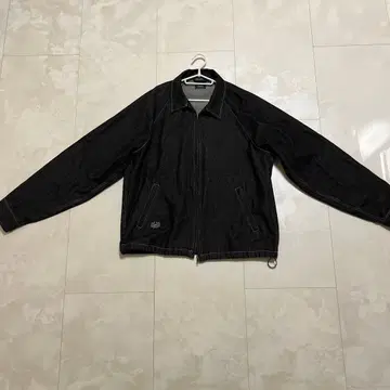 다크 데님 지퍼 달린 자켓