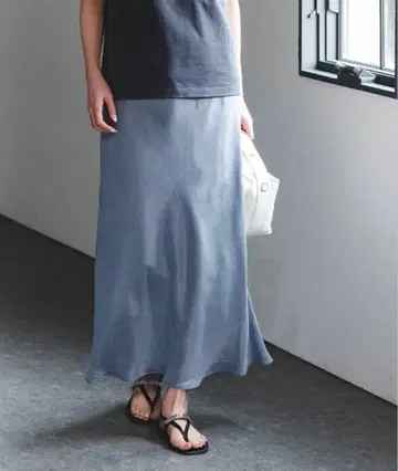 NOBLE 큐프라 내로우 A라인 스커트