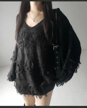 루프 프린지 와이드 슬리브 오버 니트 블랙 me me select