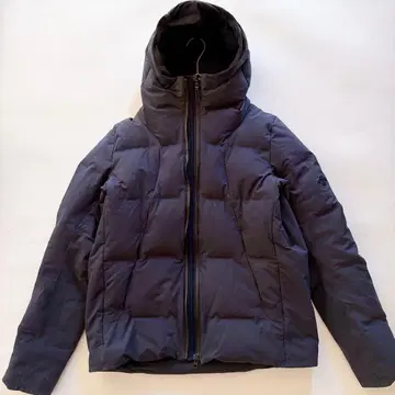 데상트 오르트라인 미즈사와 다운 후드 SHUTTLE 네이비 L