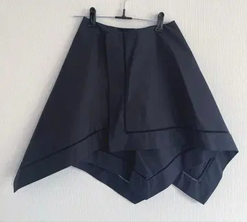 J.W.ANDERSON 비대칭 블랙 스커트