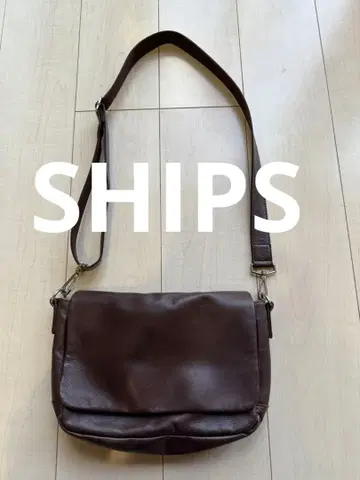 새상품급 천연 가죽 SHIPS 브라운 숄더백