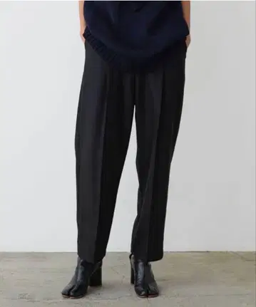 Nala 핀턱 서모 팬츠