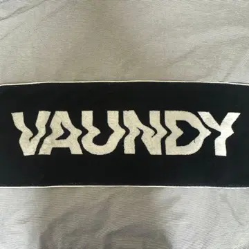 Vaundy 로고 자카드 타월 블랙