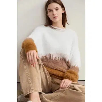 푹신푹신 니트 스웨터 외출에도 최적 겨울 데이트에 딱