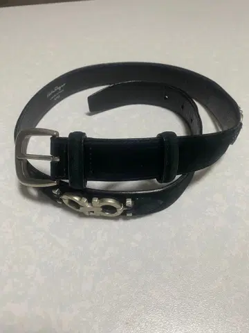 Salvatore Ferragamo 블랙 가죽 벨트 더블 간치니