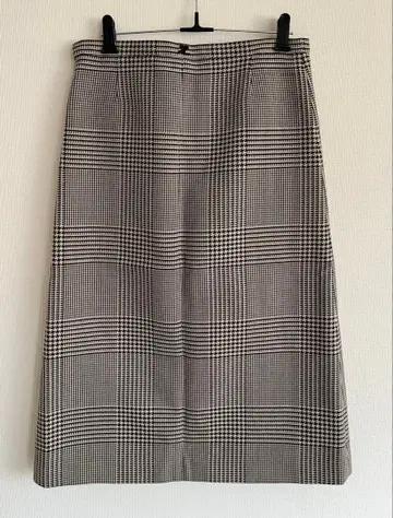 쿠레쥬 체크 무늬 롱 스커트