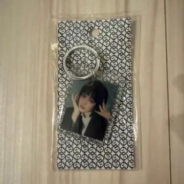 NewJeans 하니 How Sweet 아크릴 사진 키링