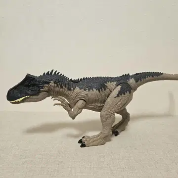 마텔 쥬라기 월드 새로운 지배자 데미지 울부짖는 알로사우루스