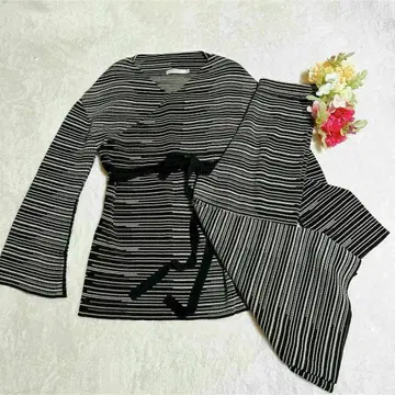 마우지 티셔츠 & 팬츠 셋업 리본 포함 슬릿 변형 오샤레