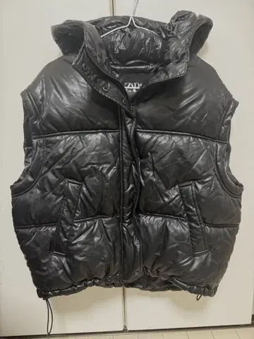 ZARA 후드 부착 다운 베스트