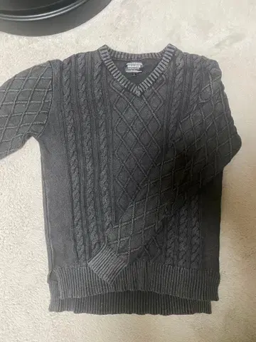 BRAVER 다크 그레이 V넥 니트 스웨터 사이즈 2
