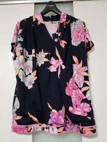 [주말 가격 인하] 컨디션 최상 레오나르 칸칸 블라우스 넉넉한 40