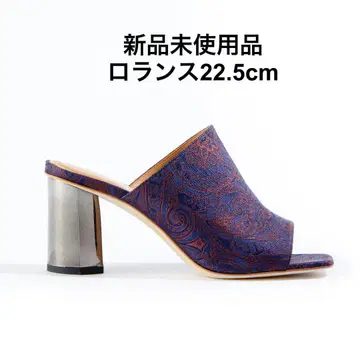 [미사용 새상품 로] 청키힐 샌들(22.5cm)