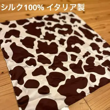 새상품 [ 실크 100% LELLE ] 이탈리아제 레레 소 패턴 반다나