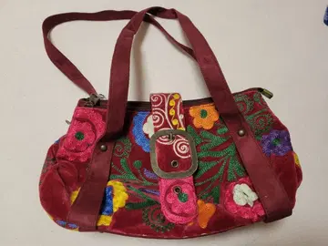 와인 레드? 의 수자니 백