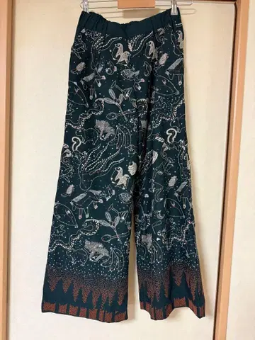 marble sud 별자리 패턴 팬츠