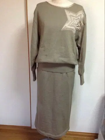 란셀 카키색 셋업